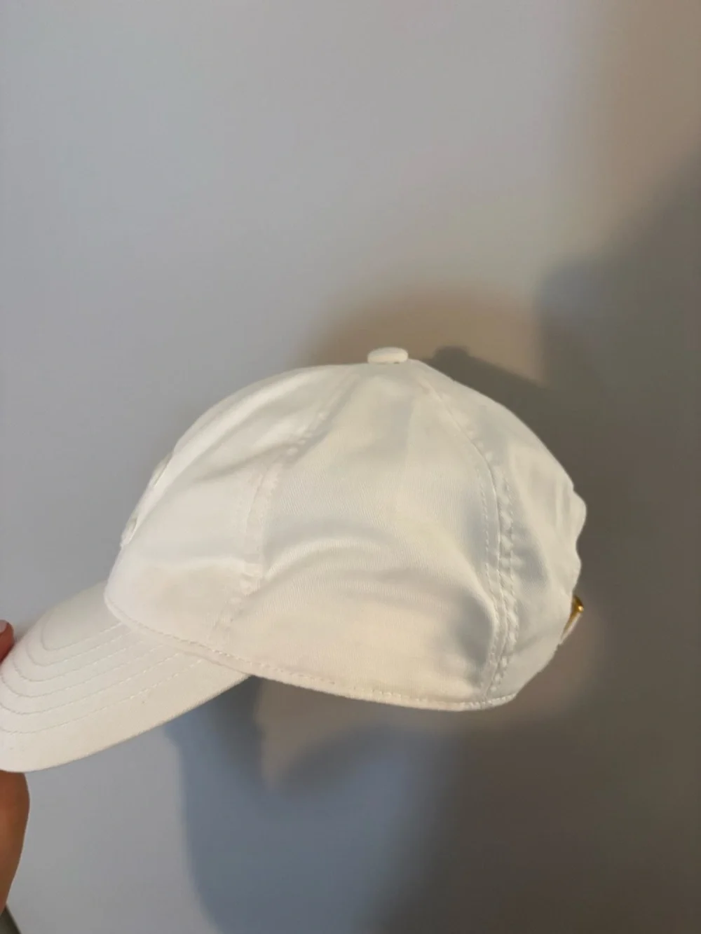Celine White Embroidered Triomphe Baseball Cap size M- worn once- authentic